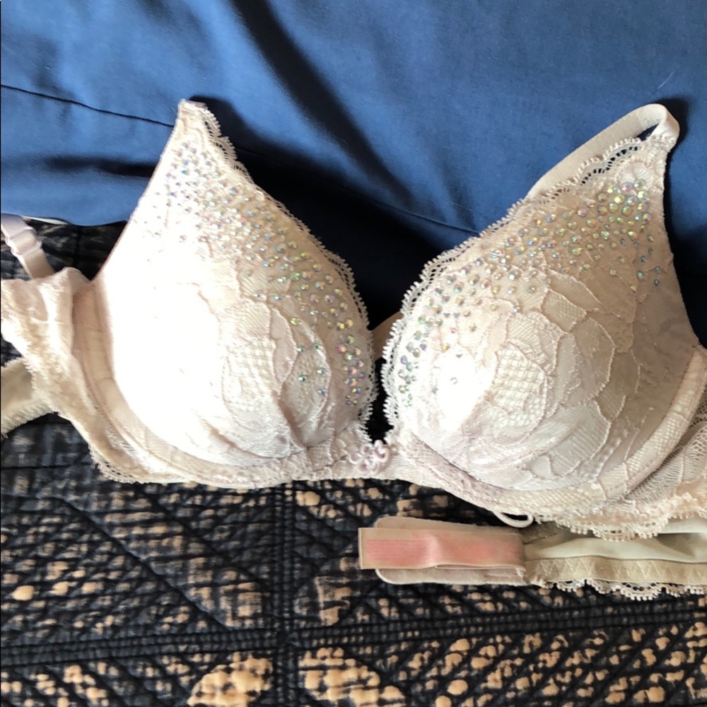 VS Fabulous Push Up Swarovski crystals